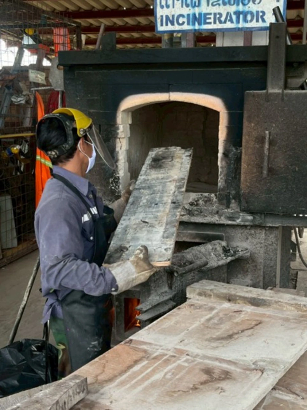 Reuse of Scrap Formwork Wood Remaining from Waste Incinerator Start-up Activities Project